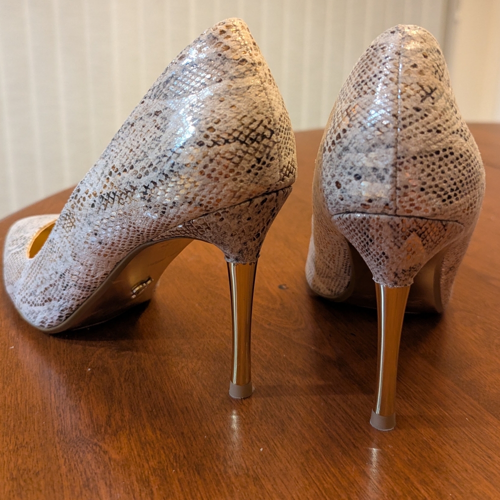 Thalia Sodi Snakeskin Heels in Cream and Tan